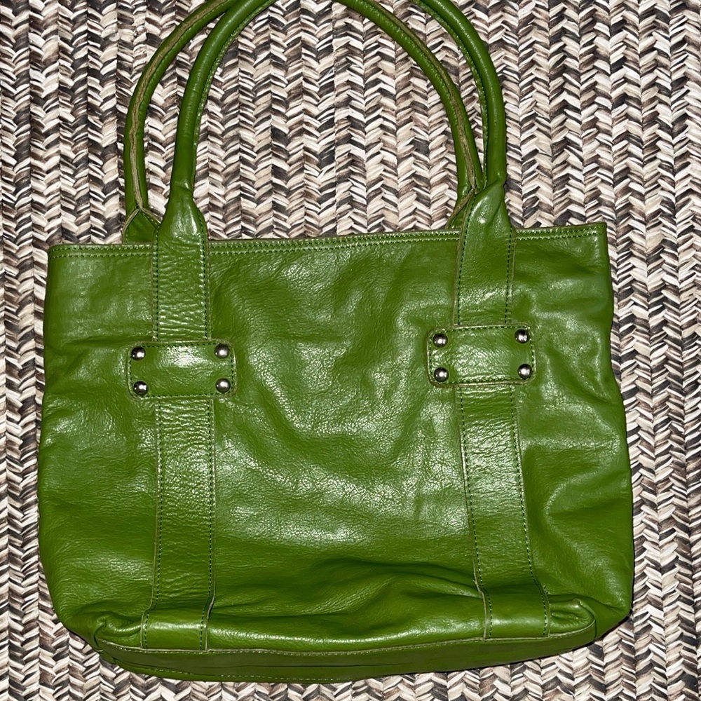 INNUĒ Italia Green Leather Shoulder Bag